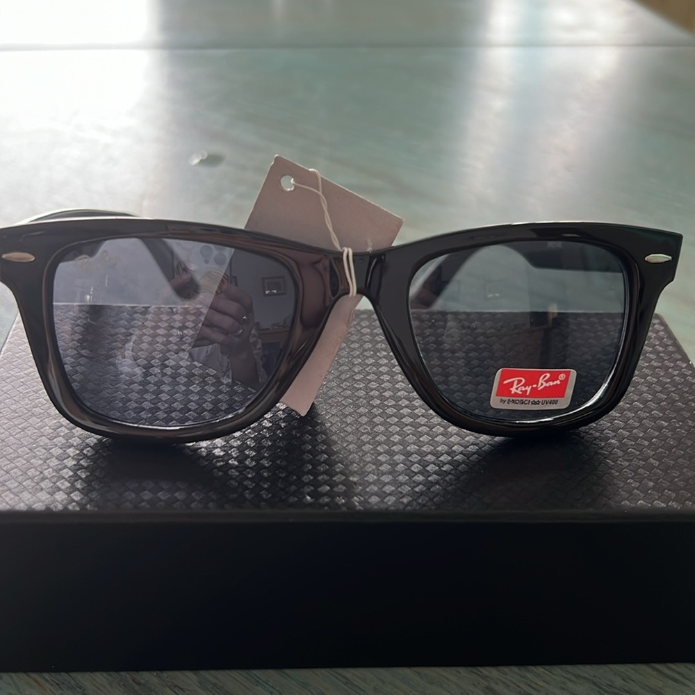 Ray Ban sunglasses - Picture 10 of 12